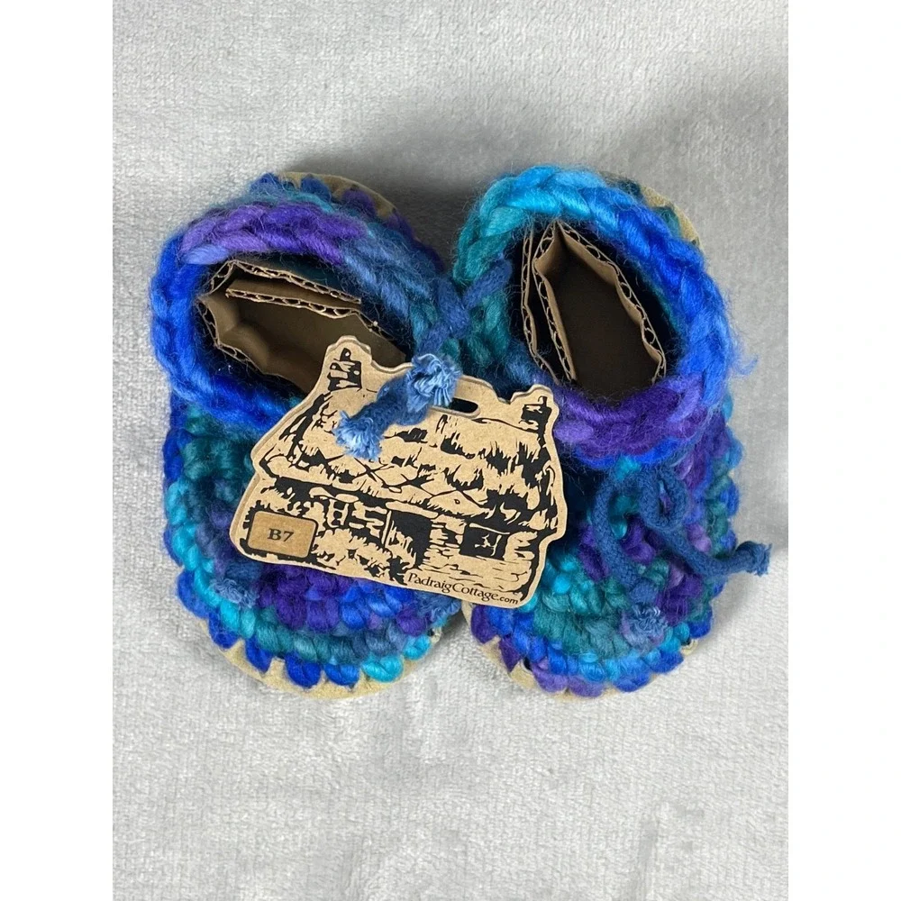 Padraig Cottage Baby Booties Infant Size B7 Blue Purple Wool Sheepskin Handmade